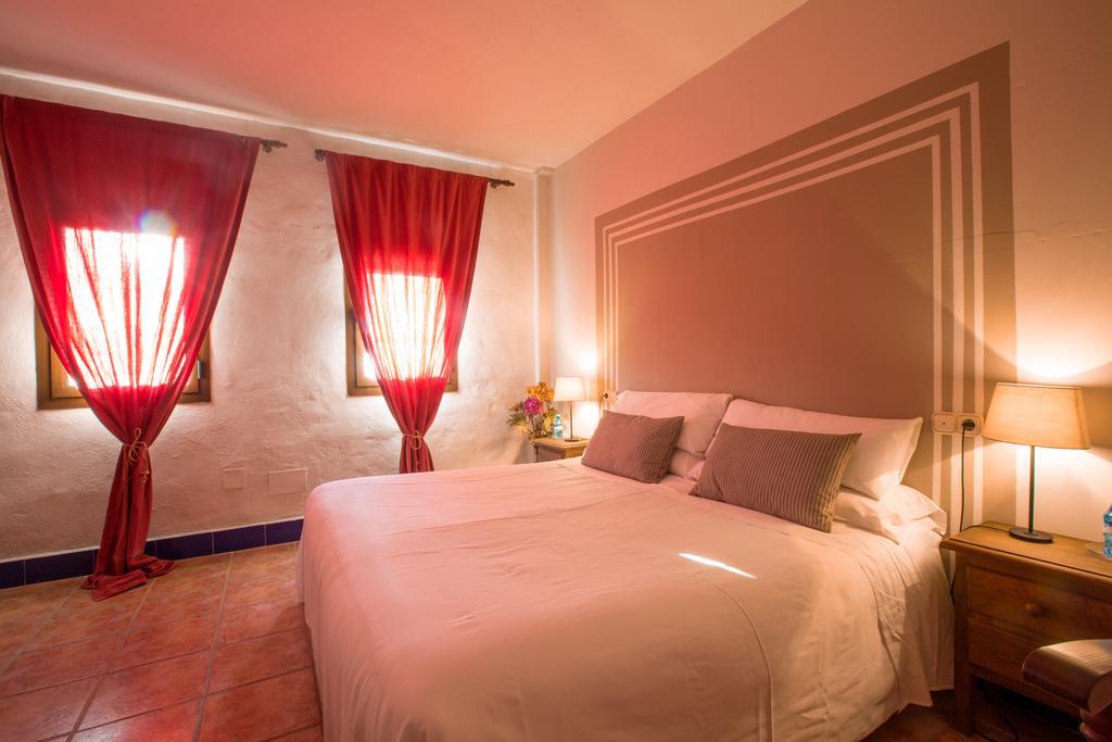 Bed & Breakfast Cortijo Carrillo 2*